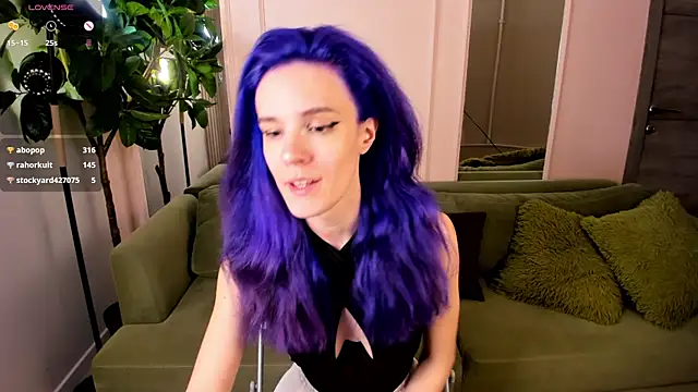 AuraLaunni online show from 05/16/26, 06:43