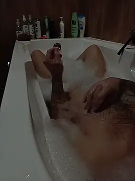 Snapshot of Masztisfiu2 chatting on 03/11/26, 06:08 Masztisfiu2 online show from 03/11/26, 06:08