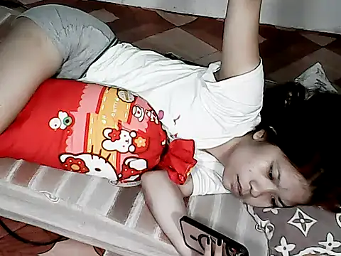 xxhotamizinggirl online show from 06/12/26, 04:55