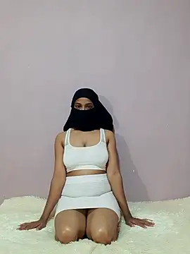 Snapshot of cutehotwife chatting on 02/13/26, 07:37 cutehotwife online show from 02/13/26, 07:37