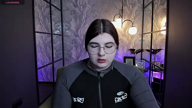 Snapshot of Siena_aa chatting on 02/10/26, 08:35 Siena aa online show from 02/10/26, 08:35