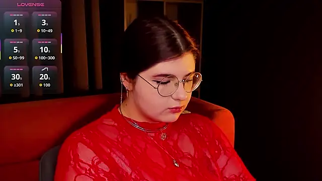 Snapshot of Siena_aa chatting on 02/13/26, 02:02 Siena aa online show from 02/13/26, 02:02