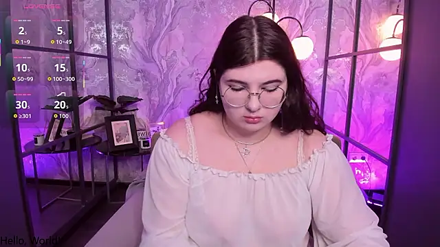 Snapshot of Siena_aa chatting on 02/24/26, 01:53 Siena aa online show from 02/24/26, 01:53