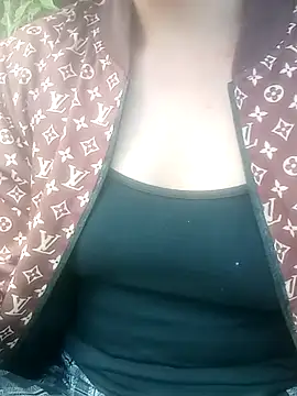 jjennyyy online show from 06/28/26, 02:17