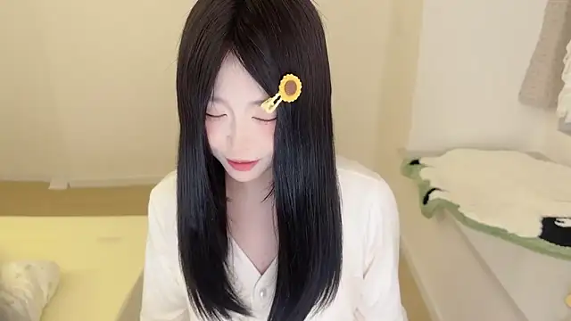 Snapshot of Onefiona chatting on 02/12/26, 12:55 Onefiona online show from 02/12/26, 12:55