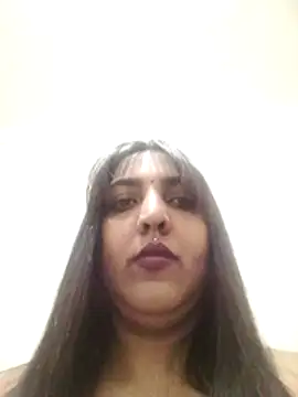 Snapshot of IndianBearxx chatting on 04/29/26, 05:41 IndianBearxx online show from 04/29/26, 05:41