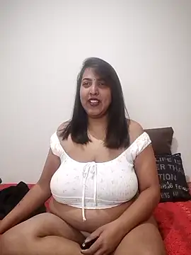 Snapshot of IndianBearxx chatting on 06/09/26, 05:24 IndianBearxx online show from 06/09/26, 05:24