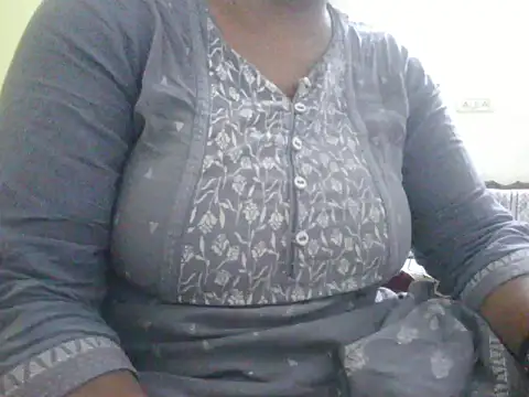 Snapshot of mohini_bhabhi chatting on 05/21/26, 03:02 mohini bhabhi online show from 05/21/26, 03:02