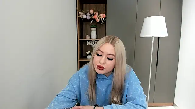 Snapshot of MuoiBream chatting on 01/12/26, 04:07 MuoiBream online show from 01/12/26, 04:07