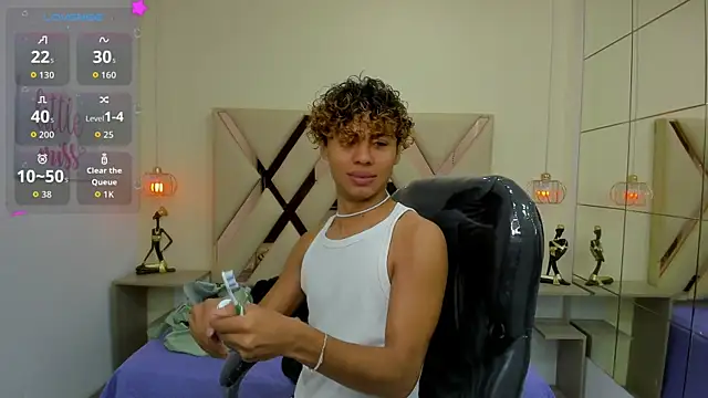 Anyelo Twink online show from 06/06/26, 03:33