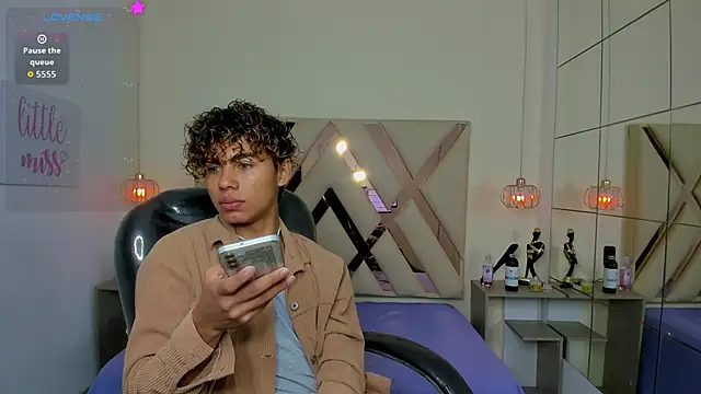 Anyelo Twink online show from 06/09/26, 04:02