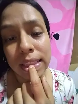 Snapshot of Aleja_1426 chatting on 07/04/26, 11:11 Aleja 1426 online show from 07/04/26, 11:11
