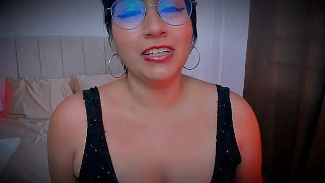 Snapshot of nathy_bush chatting on 03/24/26, 07:41 nathy bush online show from 03/24/26, 07:41