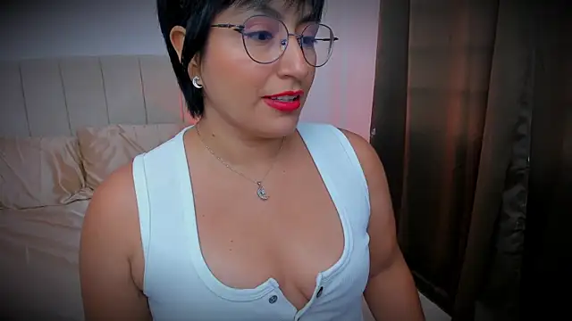 Snapshot of nathy_bush chatting on 03/25/26, 07:20 nathy bush online show from 03/25/26, 07:20