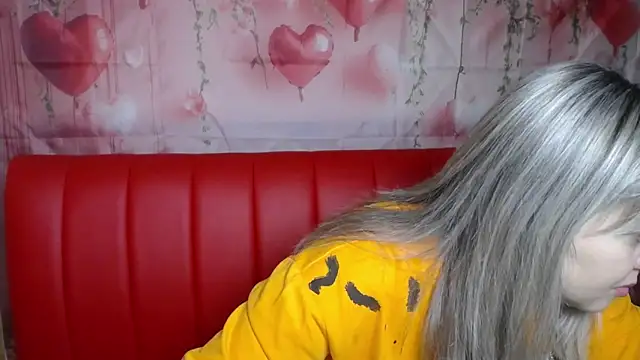 Snapshot of VeronicaSvitt chatting on 02/12/26, 01:17 VeronicaSvitt online show from 02/12/26, 01:17