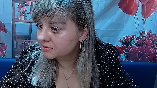 Snapshot of VeronicaSvitt chatting on 03/10/26, 01:27 VeronicaSvitt online show from 03/10/26, 01:27