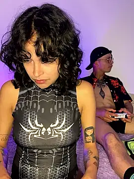 Snapshot of sakuraanduchira_ chatting on 01/12/26, 11:43 sakuraanduchira online show from 01/12/26, 11:43