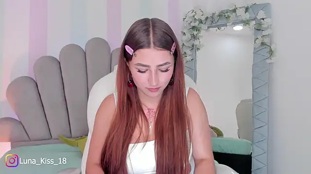 Luna kiss 18 online show from 01/17/26, 04:50