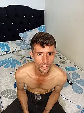 torvyHot online show from 04/25/26, 07:22