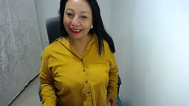 Snapshot of soyElena46 chatting on 03/21/26, 11:26 soyElena46 online show from 03/21/26, 11:26