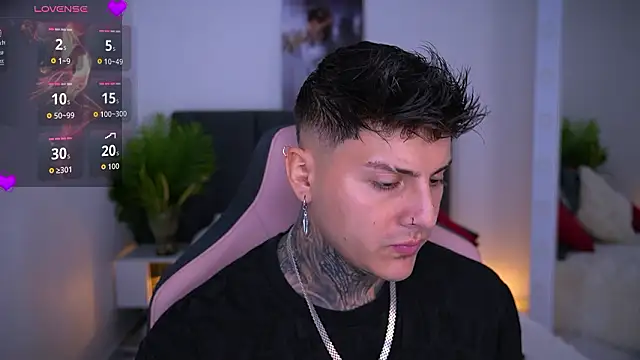 Snapshot of goldenatlasX chatting on 03/12/26, 06:58 goldenatlasX online show from 03/12/26, 06:58