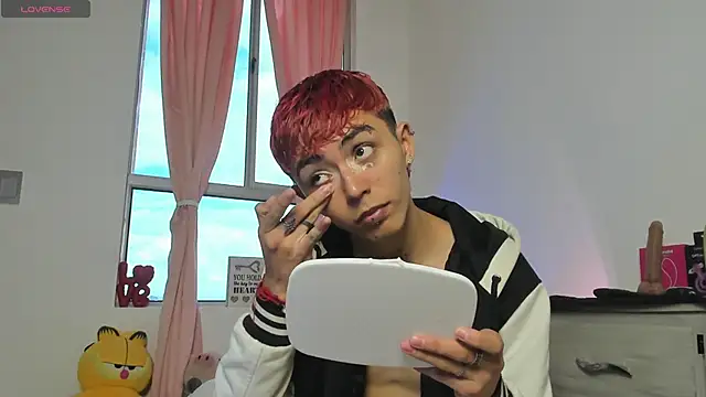 Snapshot of Maiky_Cooper01 chatting on 02/18/26, 06:15 Maiky Cooper01 online show from 02/18/26, 06:15