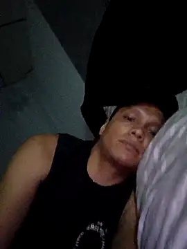 Snapshot of danx26 chatting on 03/29/26, 12:32 danx26 online show from 03/29/26, 12:32