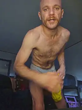 FrankieFuckMe online show from 05/18/26, 11:21