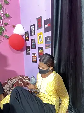 Snapshot of MissHermione2 chatting on 02/20/26, 05:13 MissHermione2 online show from 02/20/26, 05:13