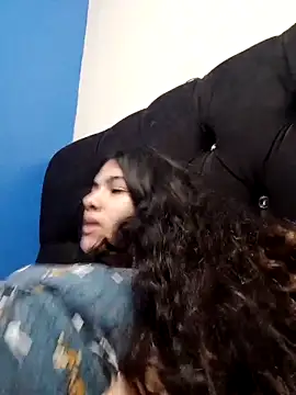 Snapshot of diosa_sofia19 chatting on 02/19/26, 03:35 diosa sofia19 online show from 02/19/26, 03:35