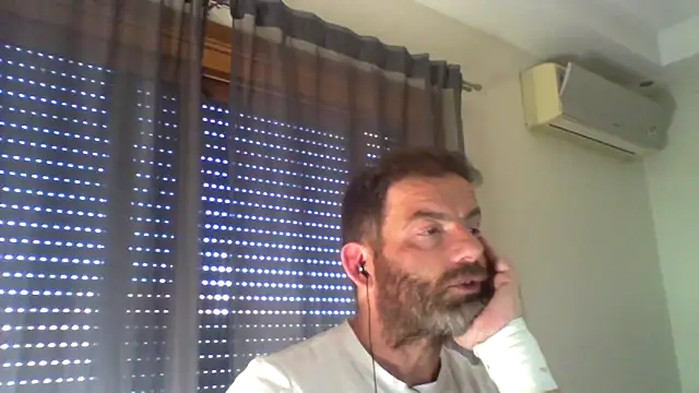 Snapshot of _grj1 chatting on 05/28/26, 09:17 grj1 online show from 05/28/26, 09:17