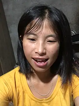 Snapshot of sun-shii chatting on 04/12/26, 10:48 sun-shii online show from 04/12/26, 10:48