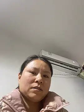 Snapshot of Sini-ii chatting on 03/09/26, 07:12 Sini-ii online show from 03/09/26, 07:12