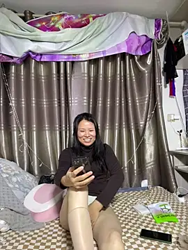 Snapshot of Sini-ii chatting on 03/16/26, 11:36 Sini-ii online show from 03/16/26, 11:36