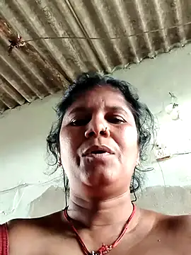 Hot di97 online show from 05/03/26, 01:11