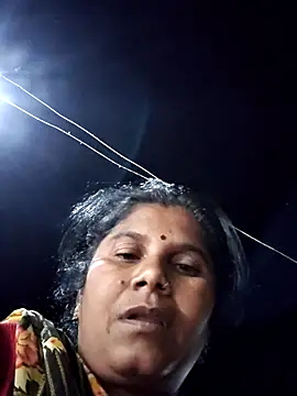 Hot di97 online show from 05/10/26, 07:19