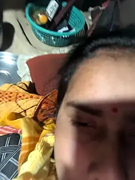 Snapshot of Hot_bh64 chatting on 01/13/26, 05:29 Hot bh64 online show from 01/13/26, 05:29