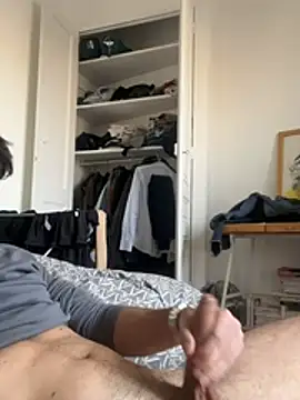 Snapshot of elAntonio777 chatting on 01/11/26, 02:11 elAntonio777 online show from 01/11/26, 02:11