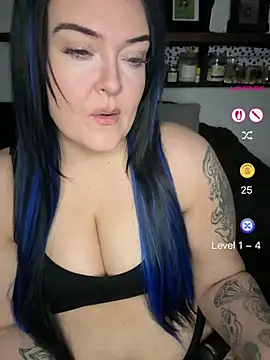 Miss CurvesXXX online show from 04/26/26, 12:14