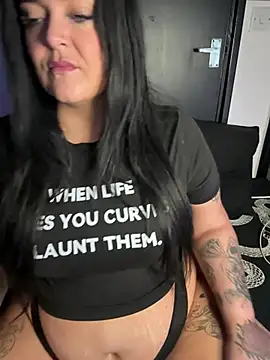 Snapshot of Miss_CurvesXXX chatting on 07/19/26, 09:02 Miss CurvesXXX online show from 07/19/26, 09:02