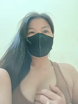 Snapshot of Lyly-68688 chatting on 06/12/26, 01:26 Lyly-68688 online show from 06/12/26, 01:26