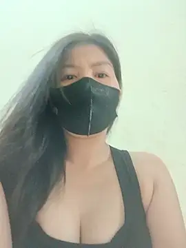 Snapshot of Lyly-68688 chatting on 06/25/26, 01:16 Lyly-68688 online show from 06/25/26, 01:16
