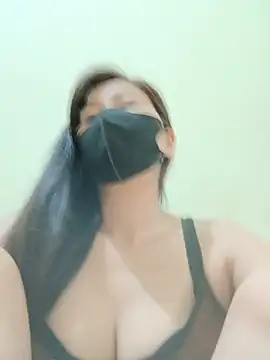 Snapshot of Lyly-68688 chatting on 07/11/26, 02:14 Lyly-68688 online show from 07/11/26, 02:14