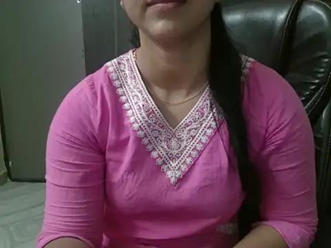 Snapshot of Adaa7 chatting on 05/10/26, 09:25 Adaa7 online show from 05/10/26, 09:25