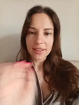 She-Moon online show from 06/18/26, 05:19