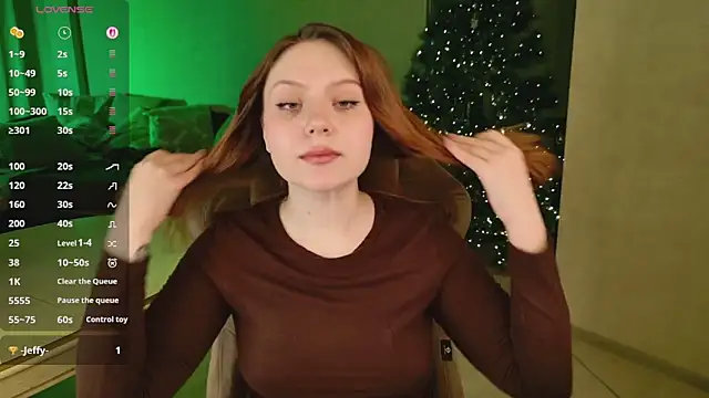 Snapshot of YouHoldMe chatting on 02/20/26, 04:07 YouHoldMe online show from 02/20/26, 04:07