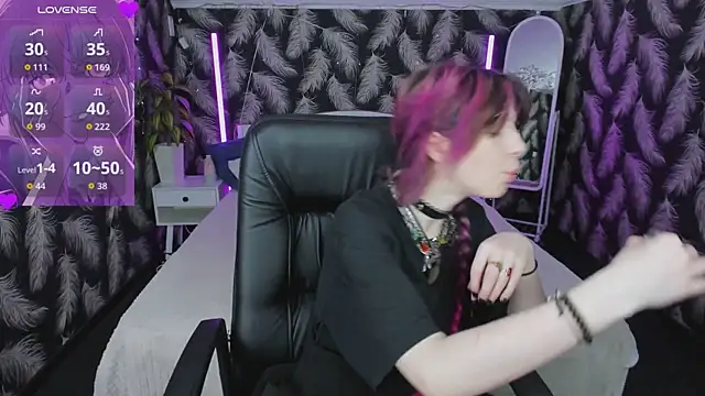 Ashley Veil online show from 05/14/26, 08:59