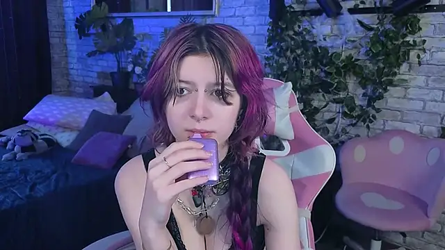 Ashley Veil online show from 05/26/26, 01:29