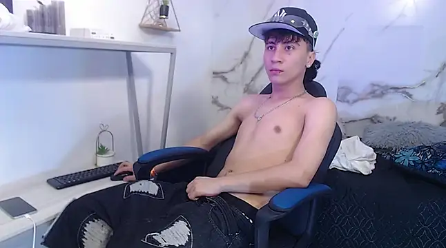 XanderGrey8 online show from 05/03/26, 07:09