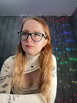 Snapshot of coy_girl_ chatting on 02/06/26, 12:19 coy girl online show from 02/06/26, 12:19